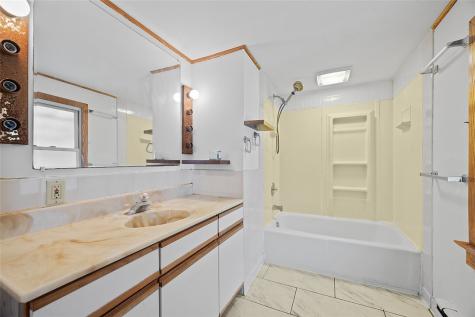 3708 Grant Street Castle Shannon PA 15234