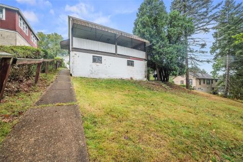 3708 Grant Street Castle Shannon PA 15234