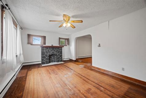 3708 Grant Street Castle Shannon PA 15234