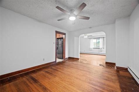 3708 Grant Street Castle Shannon PA 15234