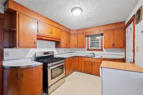 3708 Grant Street Castle Shannon PA 15234