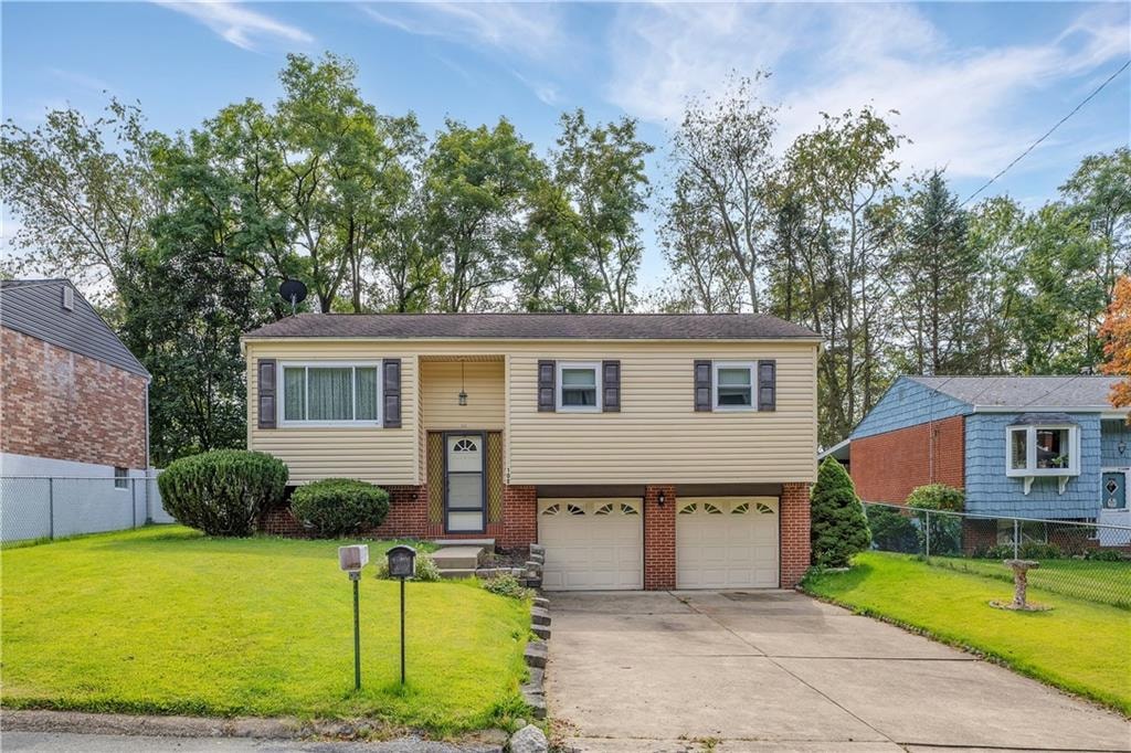 102 Bucknell Drive Springdale Township PA 15144