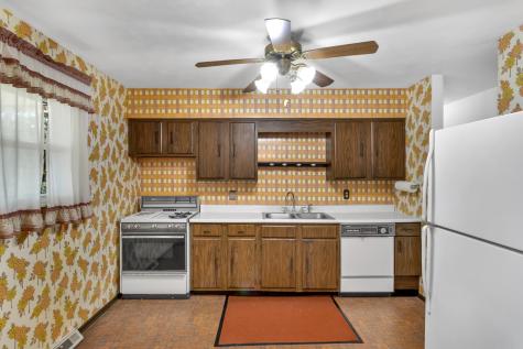 102 Bucknell Drive Springdale Township PA 15144