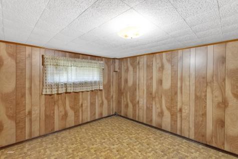 102 Bucknell Drive Springdale Township PA 15144