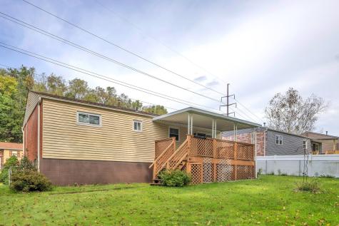 102 Bucknell Drive Springdale Township PA 15144