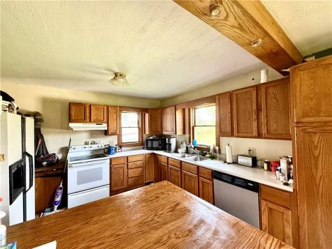 4217 Hillsville Road Pulaski Township PA 16143
