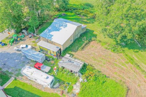 4217 Hillsville Road Pulaski Township PA 16143