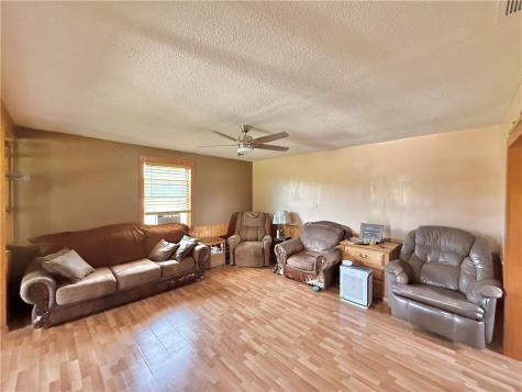 4217 Hillsville Road Pulaski Township PA 16143