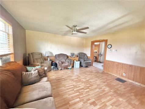 4217 Hillsville Road Pulaski Township PA 16143