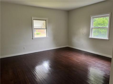 385 Hallam Avenue Chartiers PA 15347