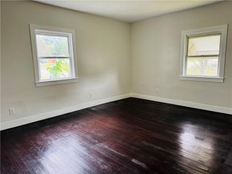 385 Hallam Avenue Chartiers PA 15347
