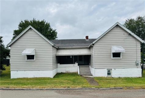 385 Hallam Avenue Chartiers PA 15347