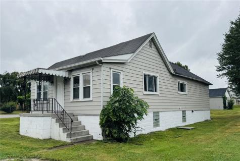 385 Hallam Avenue Chartiers PA 15347