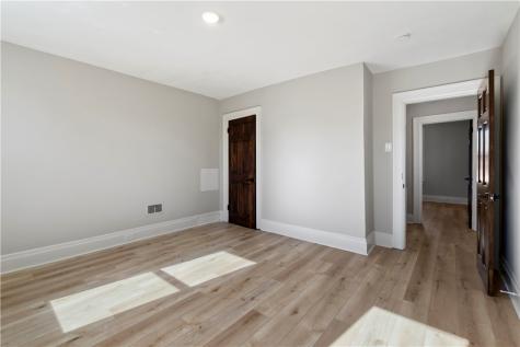 143 Blackhawk Street Squirrel Hill PA 15218