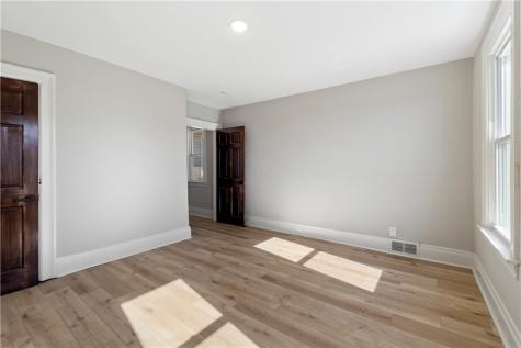 143 Blackhawk Street Squirrel Hill PA 15218