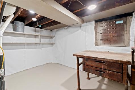 143 Blackhawk Street Squirrel Hill PA 15218