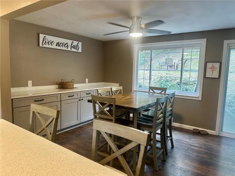 451 Saratoga Drive Pleasant Hills PA 15236