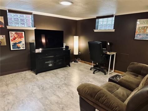 451 Saratoga Drive Pleasant Hills PA 15236