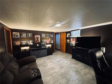 451 Saratoga Drive Pleasant Hills PA 15236