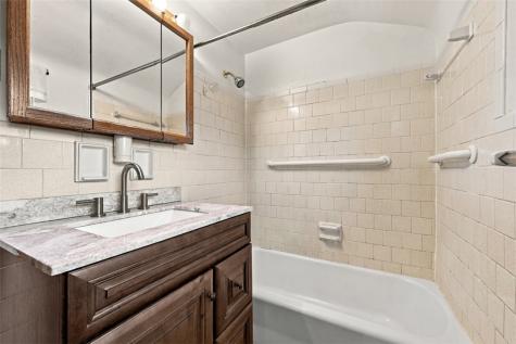 255 W Steuben Street Crafton PA 15205