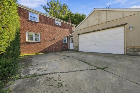 255 W Steuben Street Crafton PA 15205