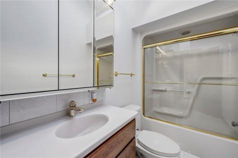 190 Evergreen Trail Chippewa Township PA 15010