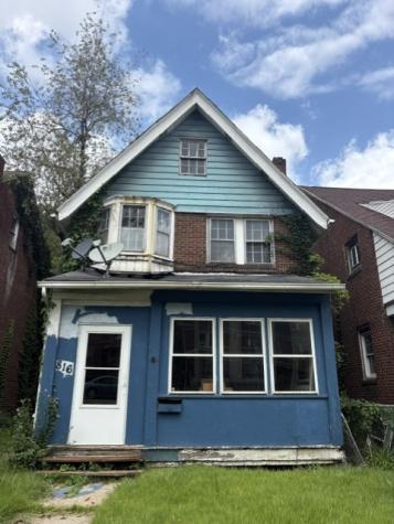 816 Franklin Avenue Aliquippa PA 15001
