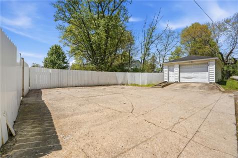 224 W Market Street Mercer Boro PA 16137
