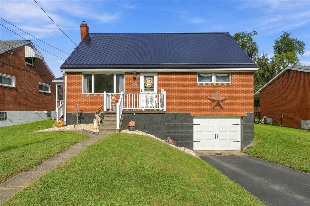 1909 Acheson Avenue North Apollo PA 15673