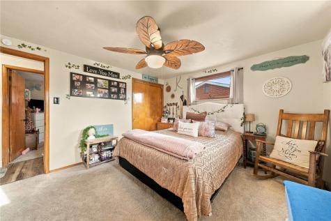 1909 Acheson Avenue North Apollo PA 15673