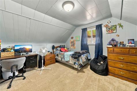 1909 Acheson Avenue North Apollo PA 15673