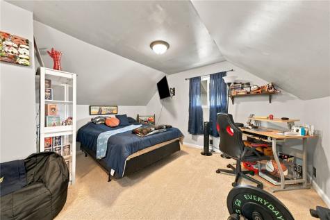 1909 Acheson Avenue North Apollo PA 15673