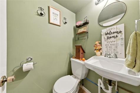 1909 Acheson Avenue North Apollo PA 15673