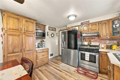 1909 Acheson Avenue North Apollo PA 15673