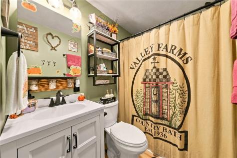 1909 Acheson Avenue North Apollo PA 15673