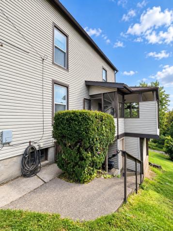 1424 Summit Street Wilkinsburg PA 15221