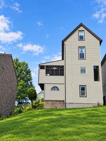 1424 Summit Street Wilkinsburg PA 15221