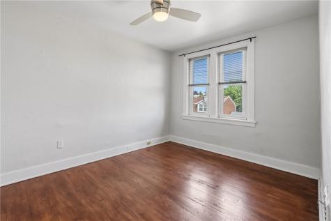 746 Montclair Street Greenfield PA 15217