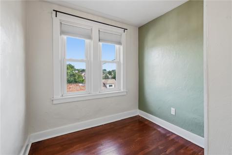 746 Montclair Street Greenfield PA 15217
