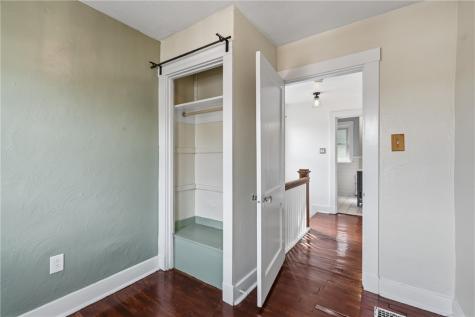 746 Montclair Street Greenfield PA 15217
