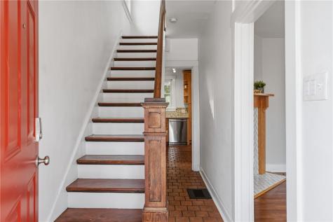 746 Montclair Street Greenfield PA 15217