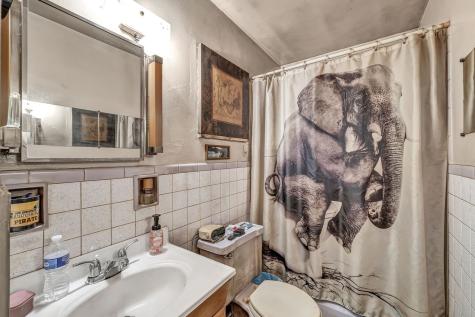 1207 Jancey Street Morningside PA 15206