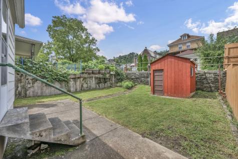 1207 Jancey Street Morningside PA 15206