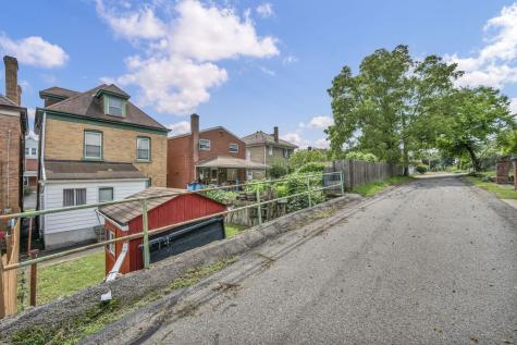 1207 Jancey Street Morningside PA 15206