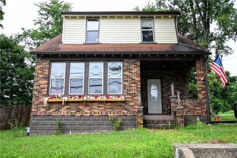 1718 4th Street Carroll Township PA 15063