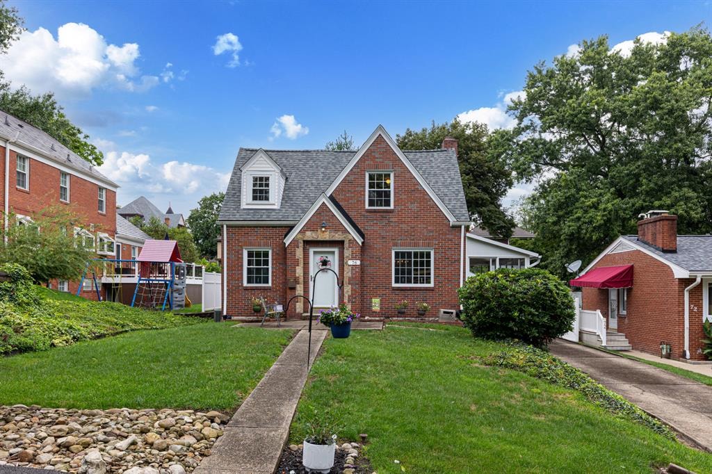 76 Kingston Avenue Crafton PA 15205