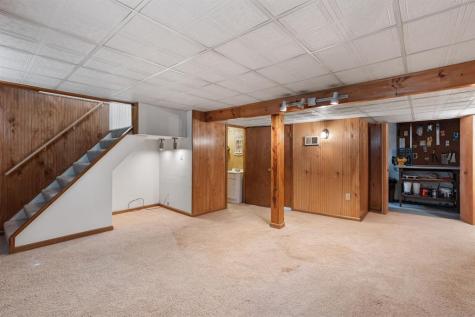76 Kingston Avenue Crafton PA 15205