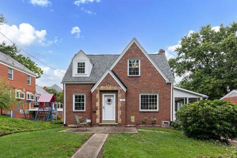 76 Kingston Avenue Crafton PA 15205
