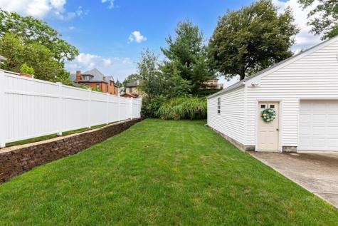 76 Kingston Avenue Crafton PA 15205