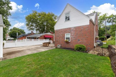 76 Kingston Avenue Crafton PA 15205